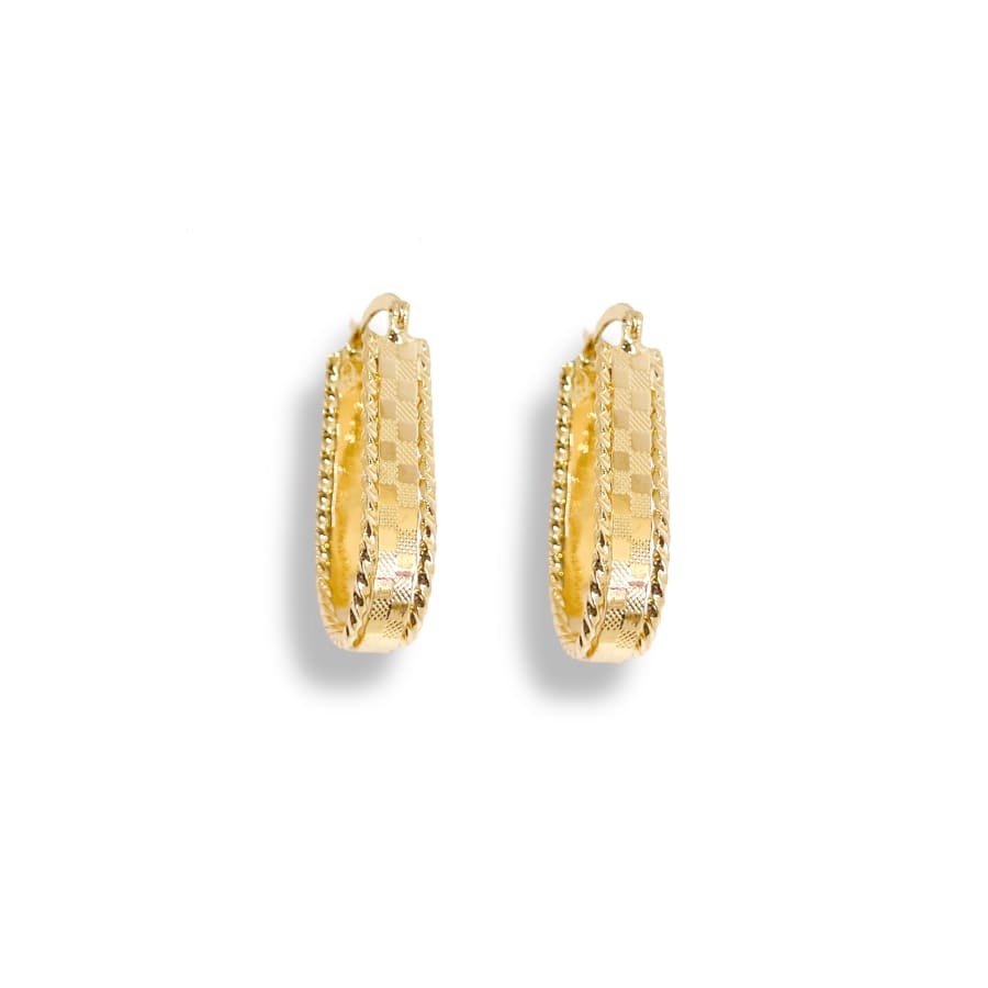 Mollie oval shape hoops earrings in 18k of gold plated earrings