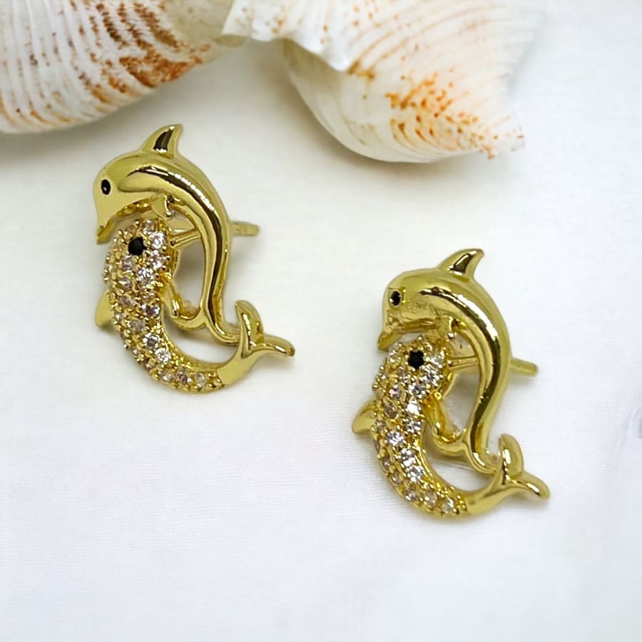 Dancing dolphins studs earrings in 18k of gold plated earrings