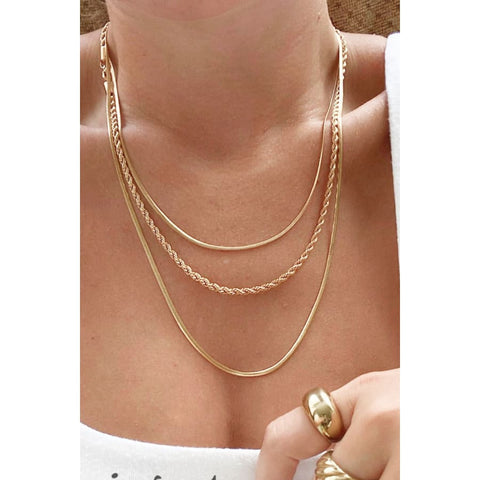 Triple-layered snake chain necklace