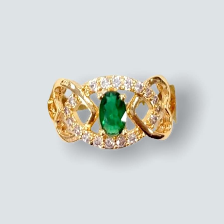 Green eye center stone 2 hearts sides ring in 18k of gold plated