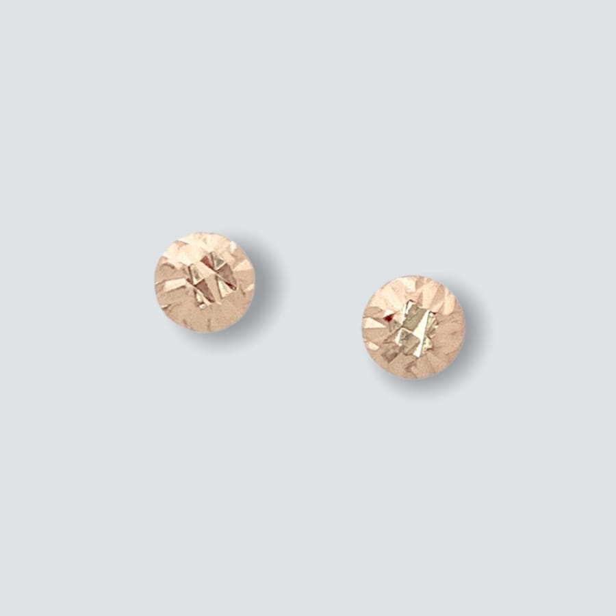 Half circle diamond cut 8mm studs earrings in 18k of gold plated