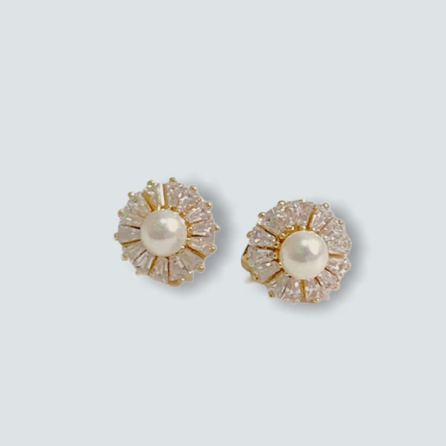 Jenny's pearls clear crystals in 18k of gold plated