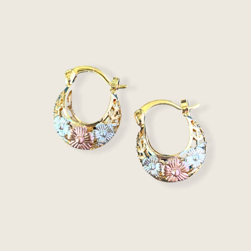 Lelita’s hoops earrings in 18k of gold plated earrings