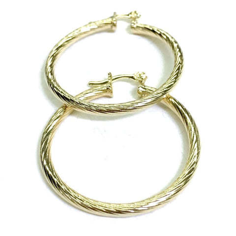 Chain link huggies in 18kt of gold plated hoops