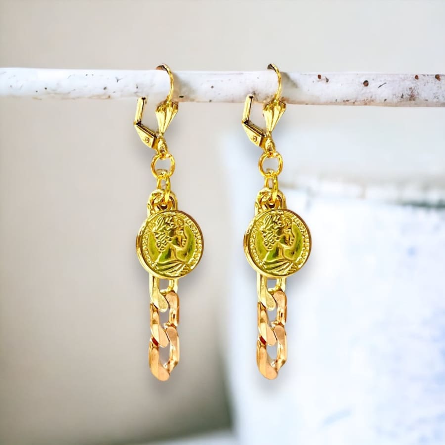 Coin link chain earrings in 18k of gold plated earrings