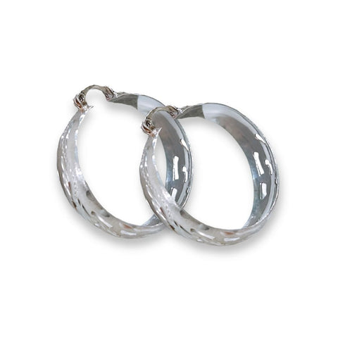 Karola oval shape hoop earrings in 18k of gold plated