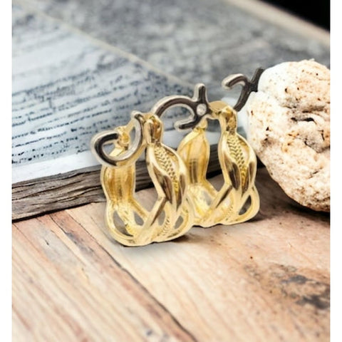 Mollie oval shape hoops earrings in 18k of gold plated