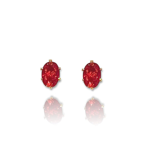 Oval shape dark red crystals studs earrings in 18k of goldfilled