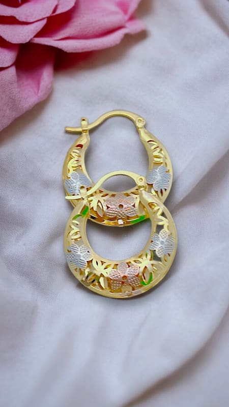 Three tones flower hoop earrings in 18k of gold plated earrings