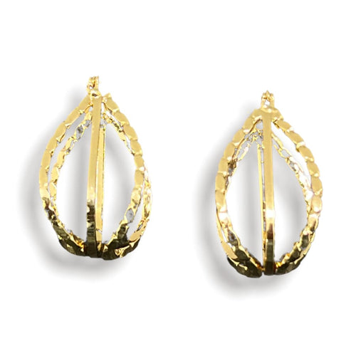 3d leaf hoop earrings in 18k of gold plated earrings