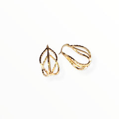 3d leaf hoop earrings in 18k of gold plated earrings