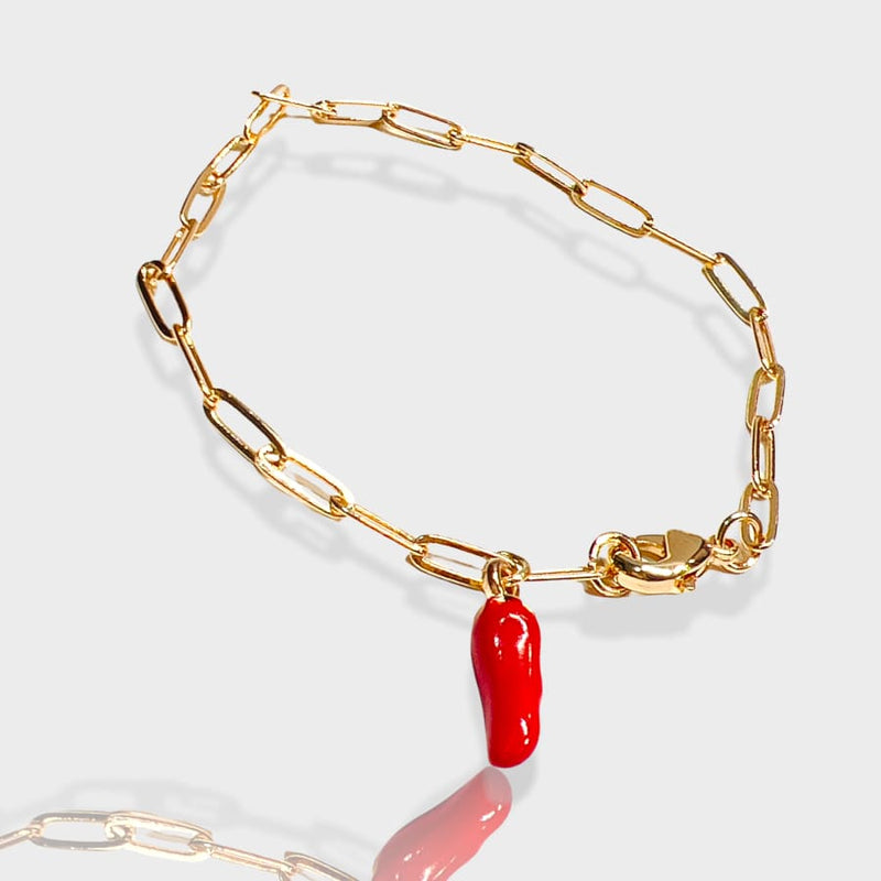 Chili pepper paper clip bracelet in 18k of gold plating