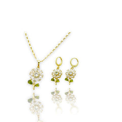 Daisy huggies earrings goldfilled set