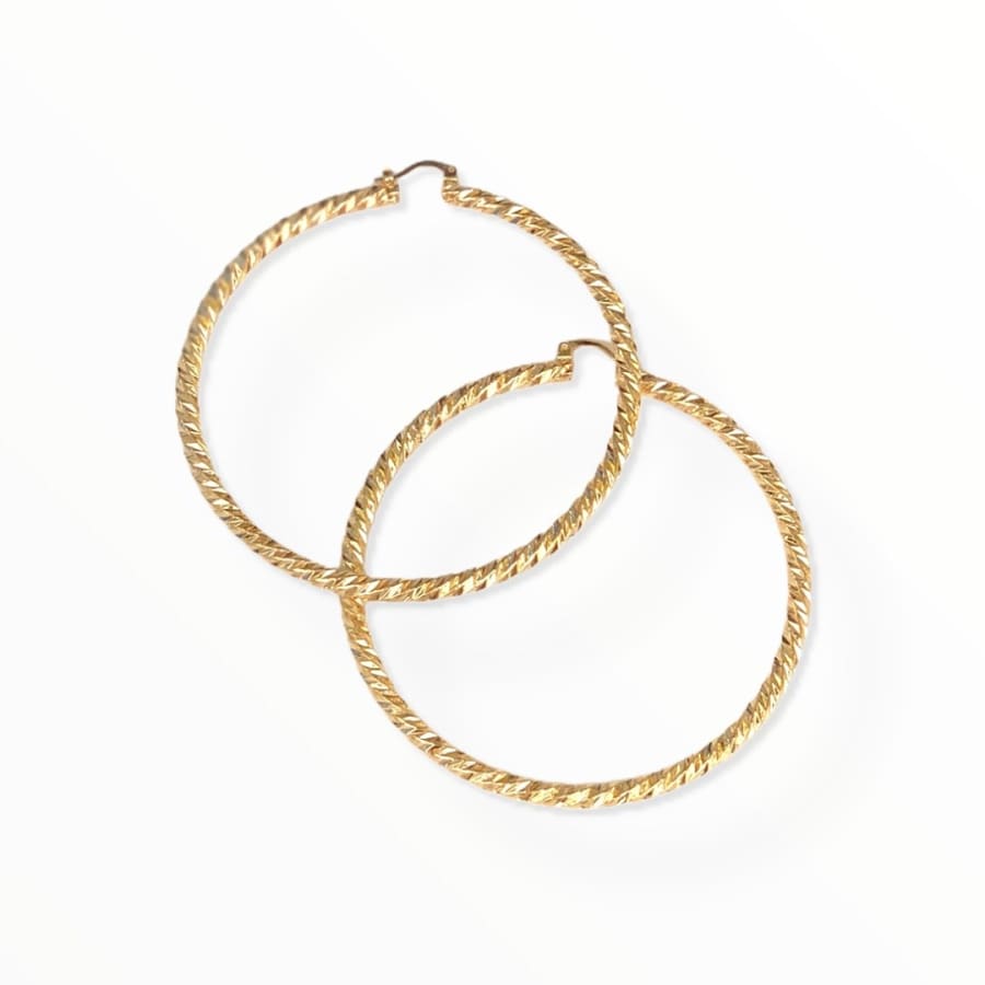 Diamond cut hoop earrings in 18kts of gold plated l earrings