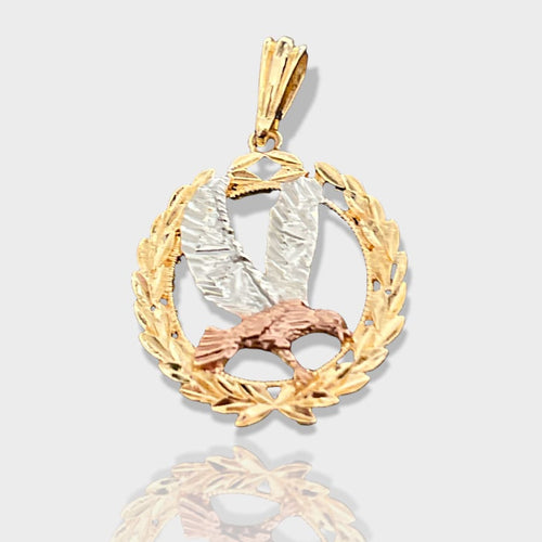 Eagle inside diamond cutbvine tricolor pendant 1,5” 18kts of gold plated charms