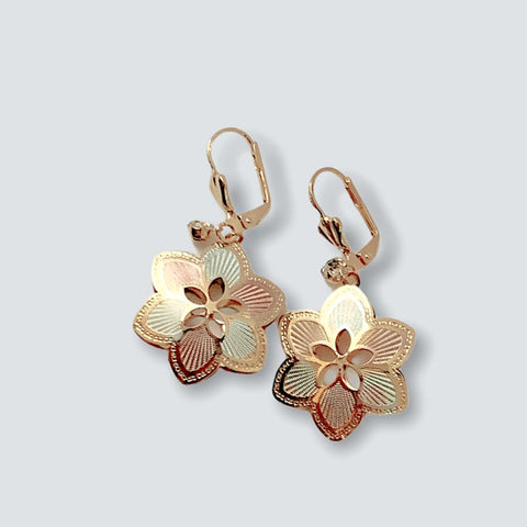 Butterflies three tone earrings 18kts of gold plated