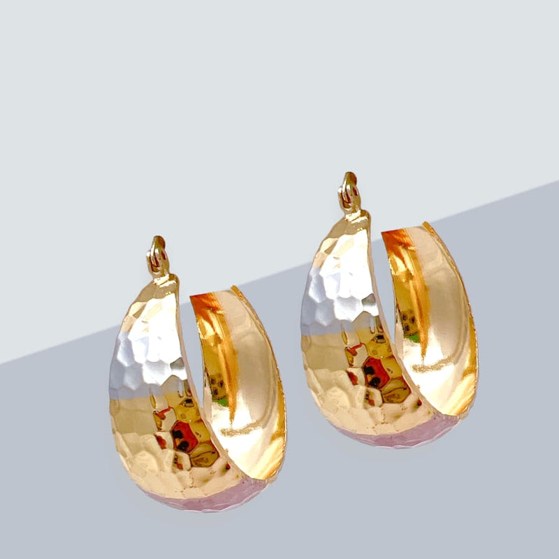 Lila hollow tri-color hoops earrings in 18k of gold plated earrings
