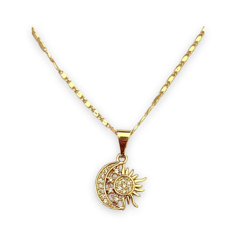 Virgin with black stones pendant necklace in 18k of gold plated