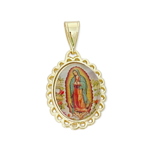 Oval shape guadalupe pendant in 18k of gold layering charms & pendants