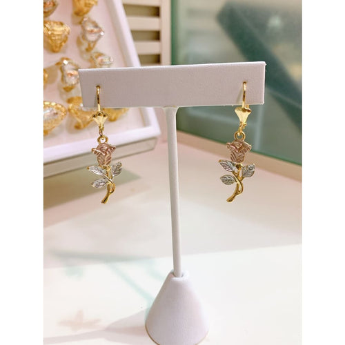 Rose dangle earrings in 18k of gold plated earrings