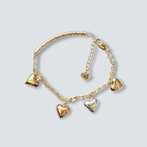 Tri-color heart charm bracelet 18kts of gold plated bracelets